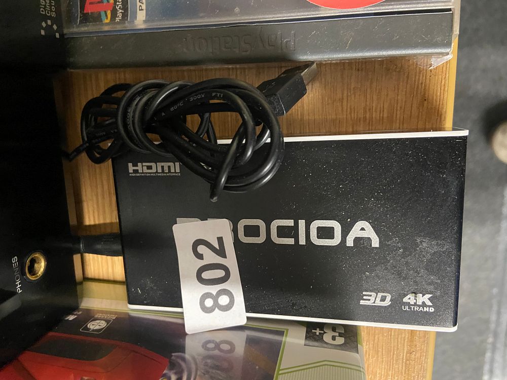 Lot 802: Mrocioa 4K Ultra HD HDMI Switcher