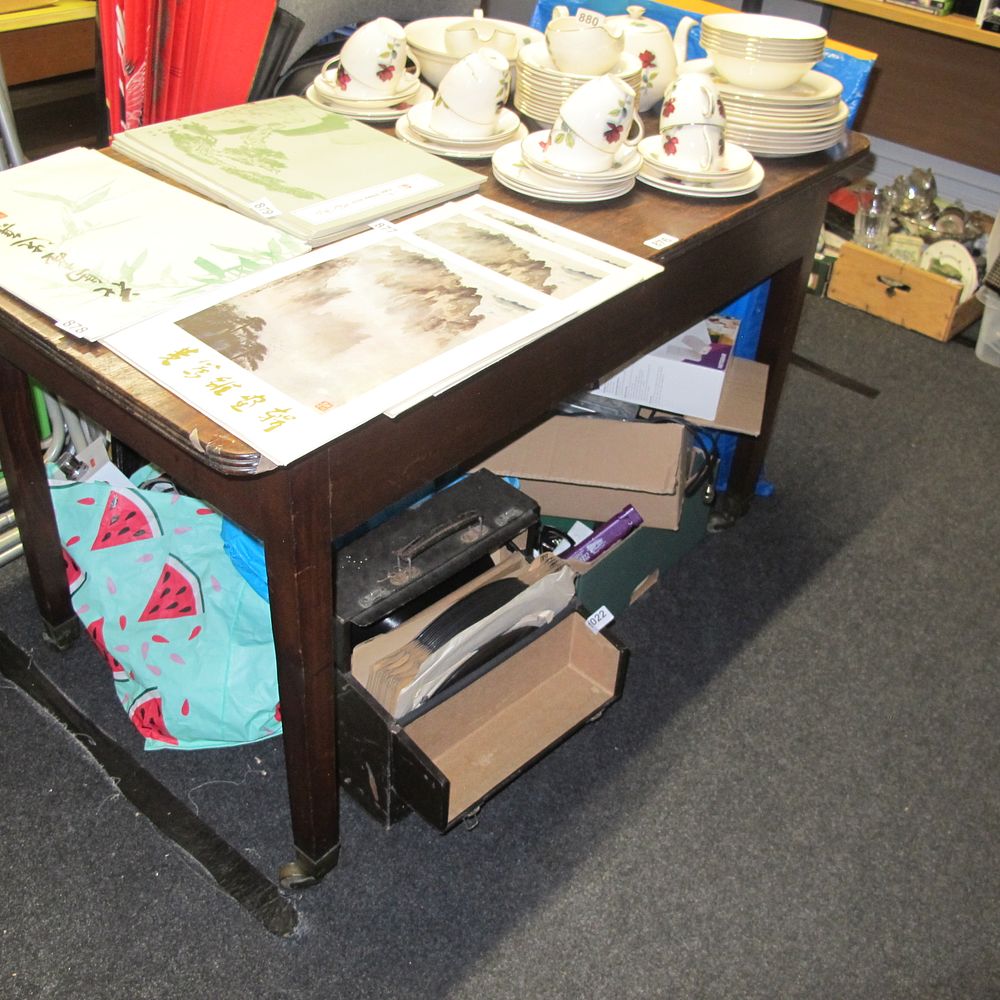Lot 876: A solid wood office desk