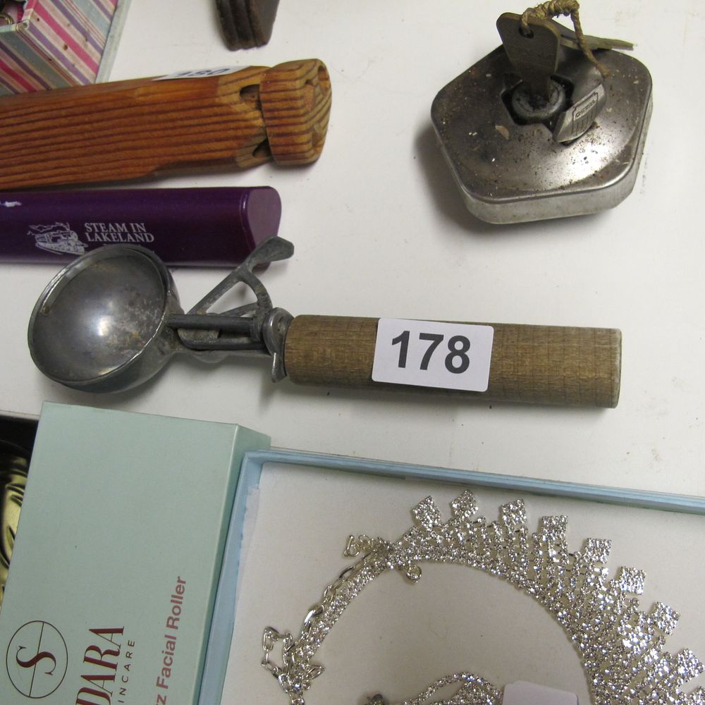 Lot 178: A Group of Miscellaneous Collectibles, including a Vintage...