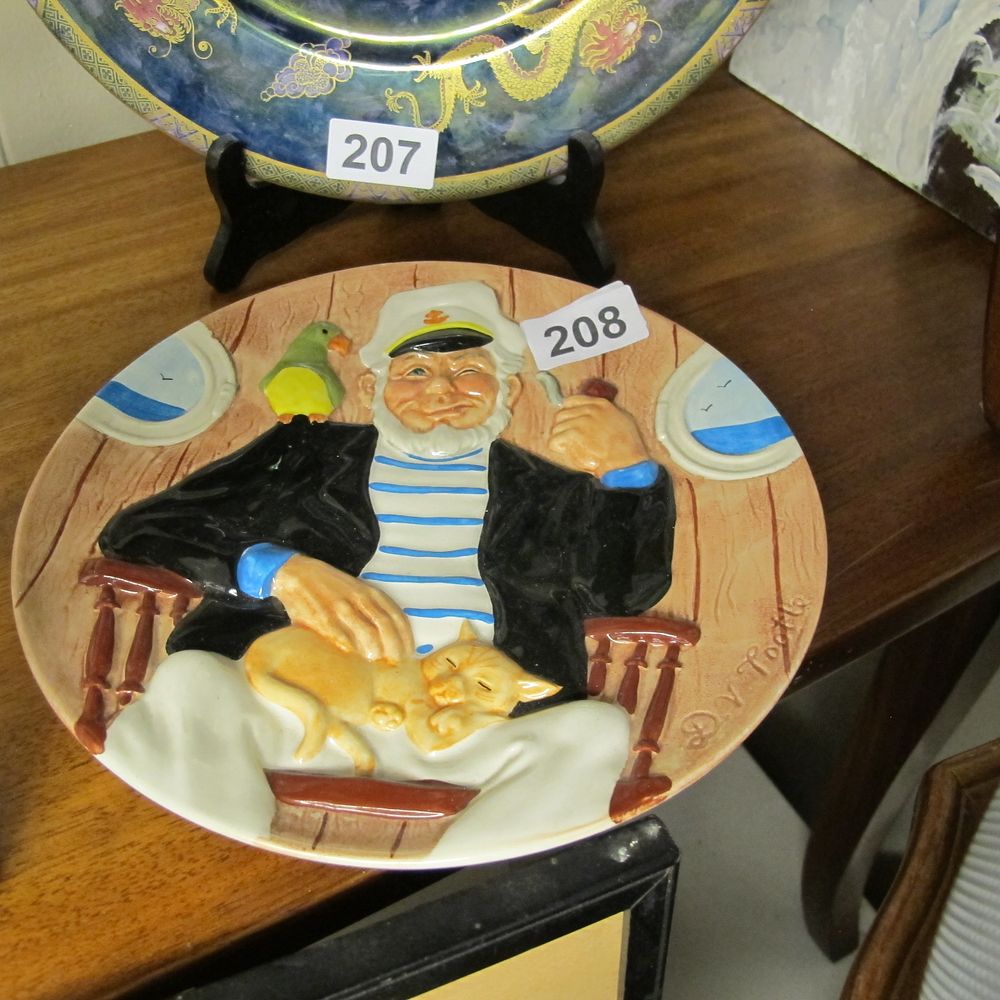 Lot 208: Davenport Pottery Co. 'Jack Tar' Toby Collector Plate...