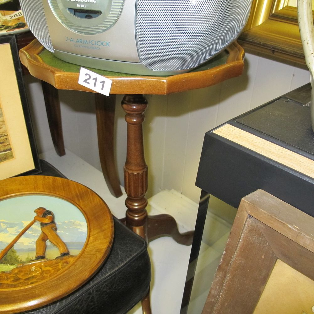Lot 211: wine table
