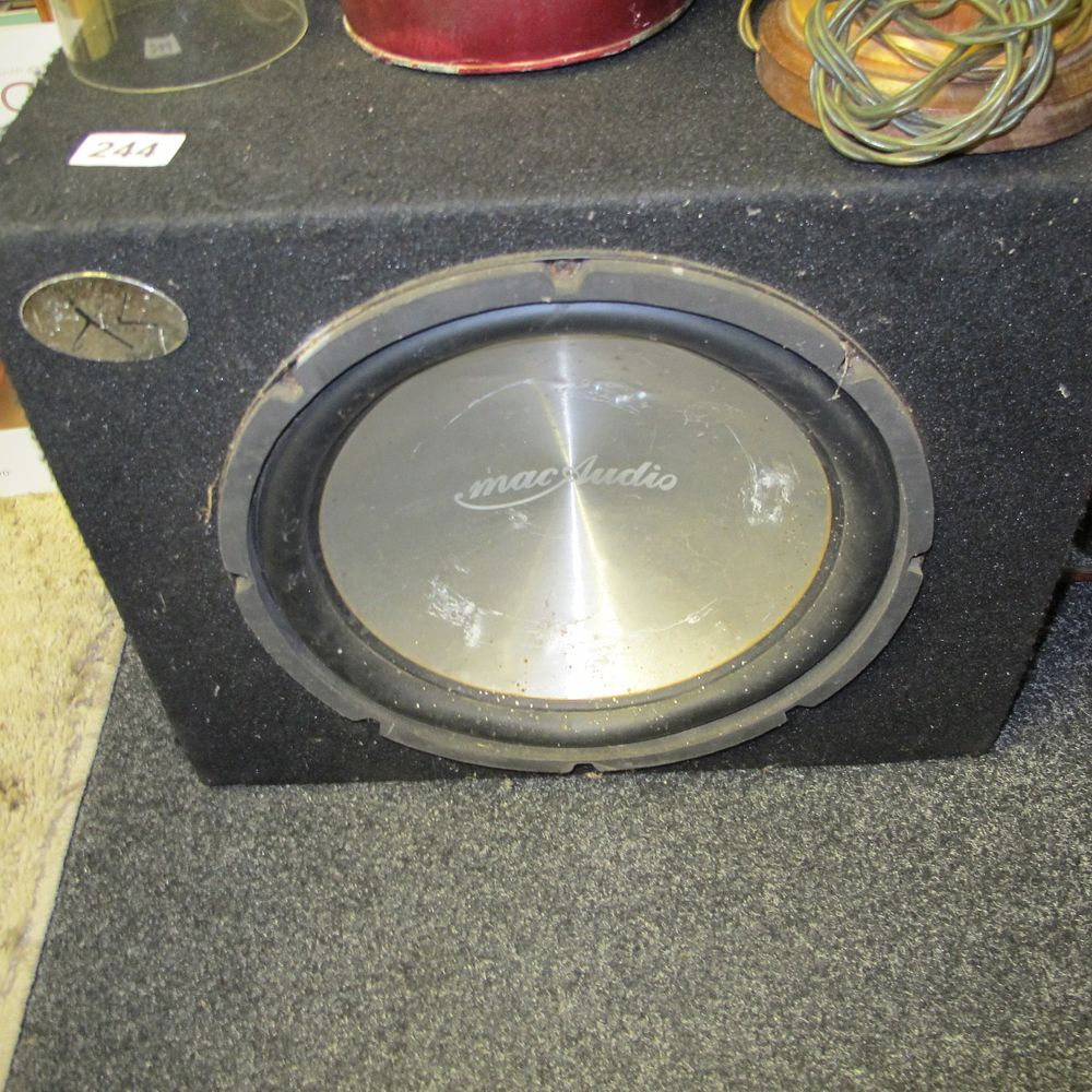 Lot 244: macAudio 250 Series Car Audio Subwoofer Enclosure