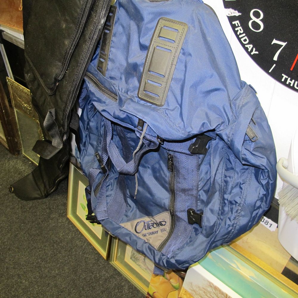 Lot 382: Outbound 'Getaway' 35L Blue Backpack