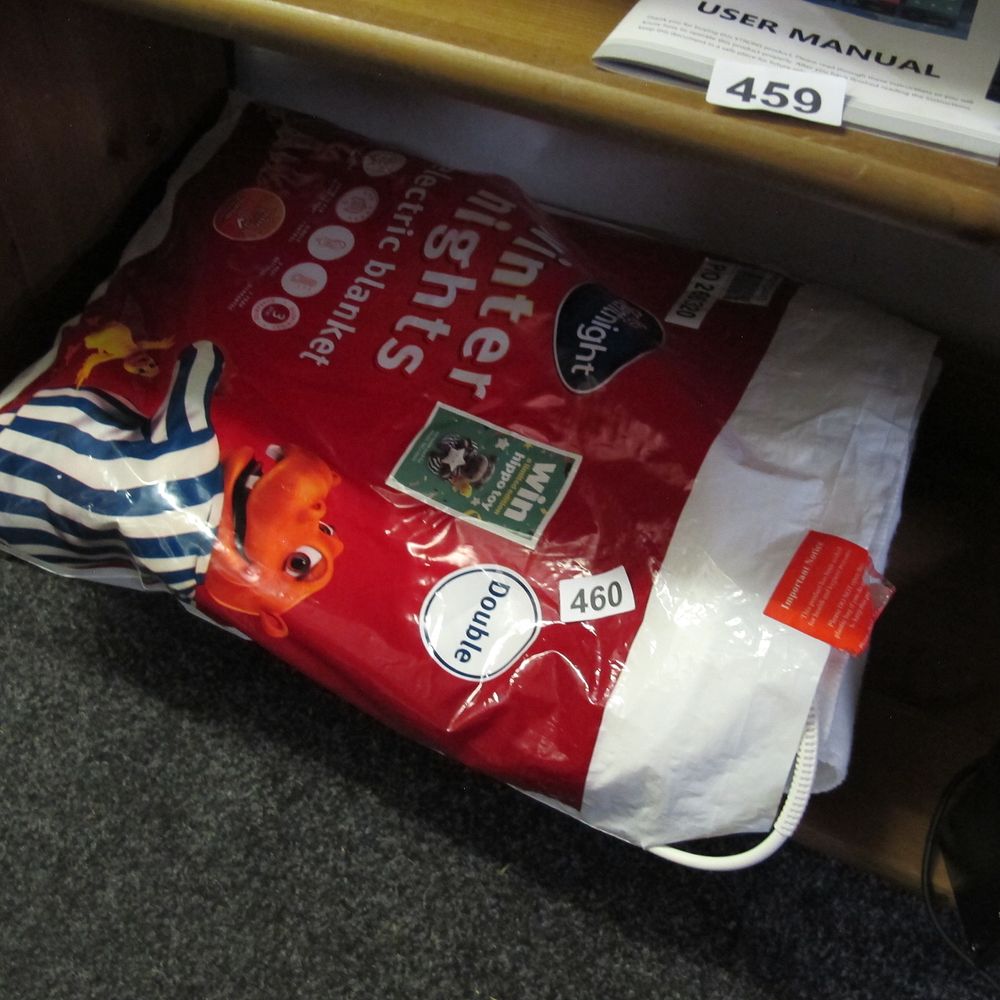 Lot 460: Silentnight Winter Nights Double Electric Blanket, New and...