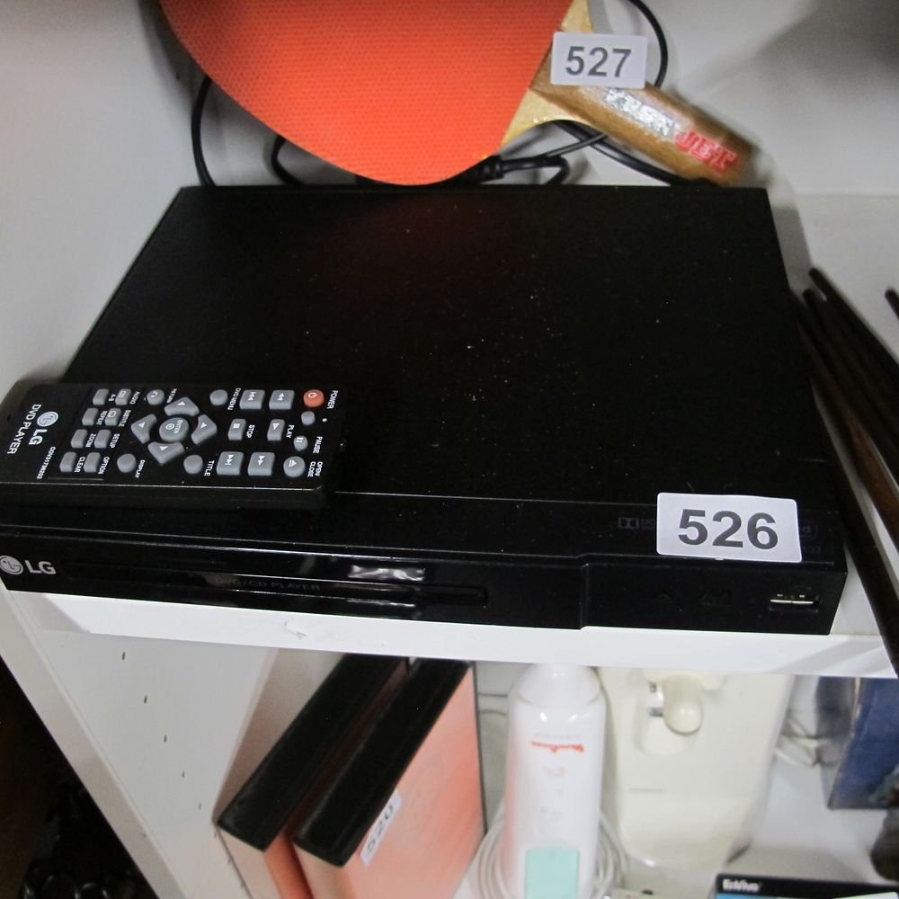 Lot 526: LG DP132/DP132H DVD/CD Player with Remote Control