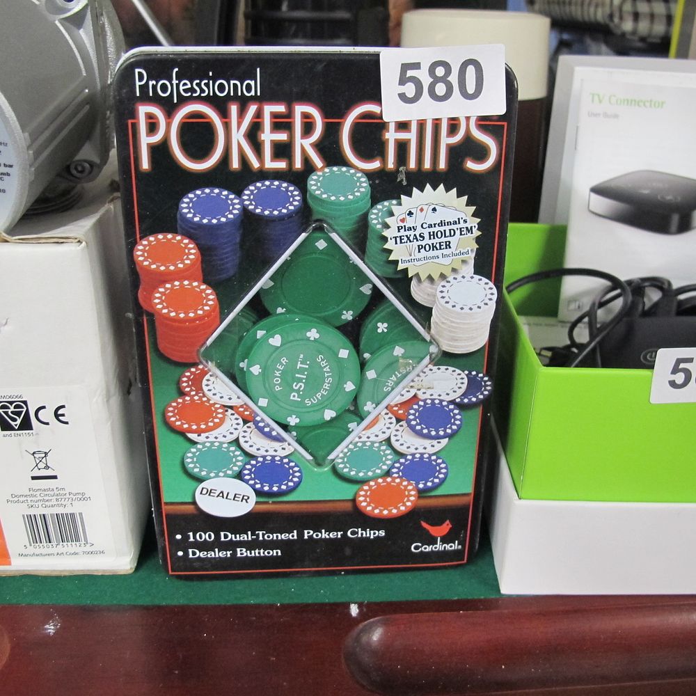 Lot 580: Cardinal Professional 100 Dual-Toned Poker Chips Set with...