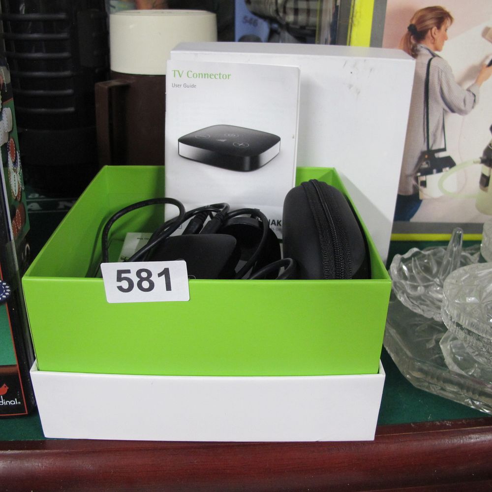 Lot 581: A Phonax hearing aid wireless TV connector