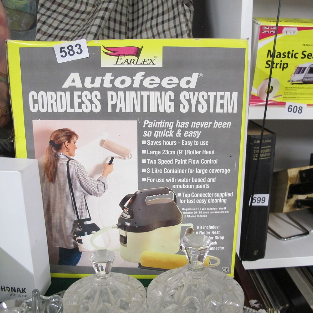Lot 583: Earlex Autofeed Cordless Painting System PR9