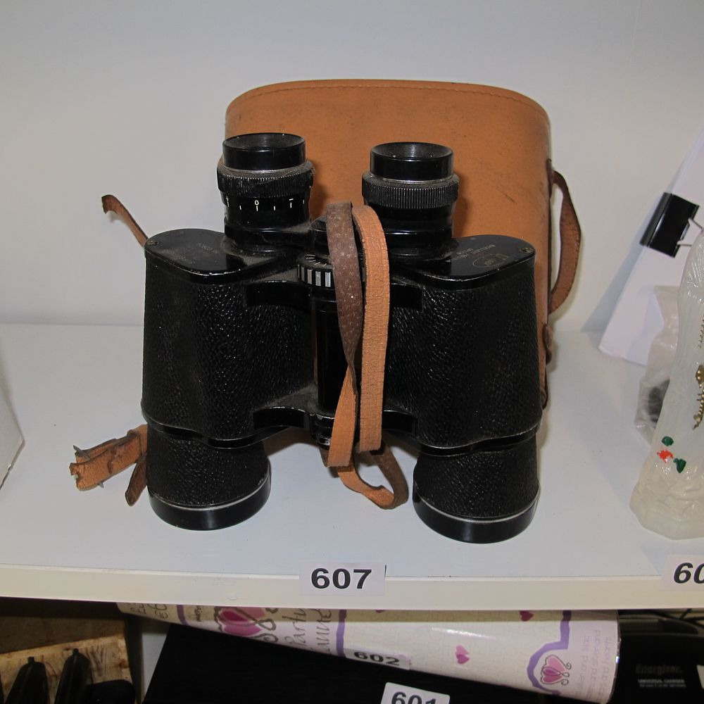 Lot 607: A Pair of Vintage Mid-20th Century 7x35 Binoculars...