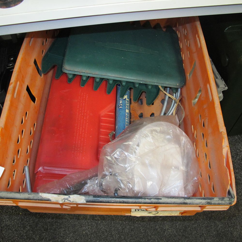 Lot 620: A Collection of Utilitarian Garage and Household Items...