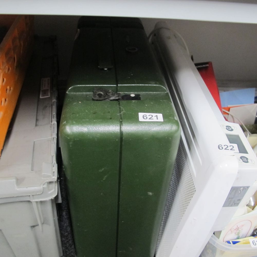 Lot 621: Genuine US Army Pelican Hardigg Hard Case