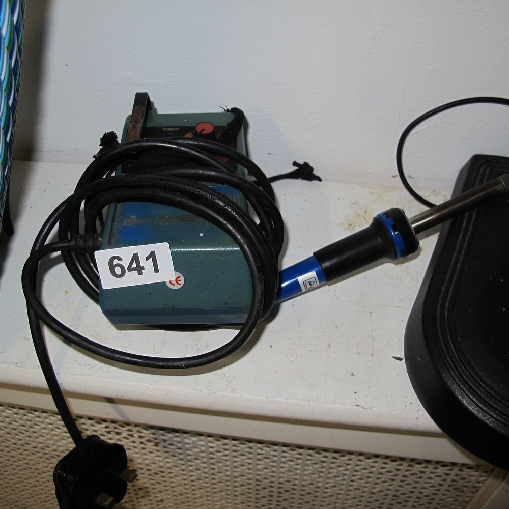 Lot 641: A Temperature Controlled Soldering Station with Soldering Iron