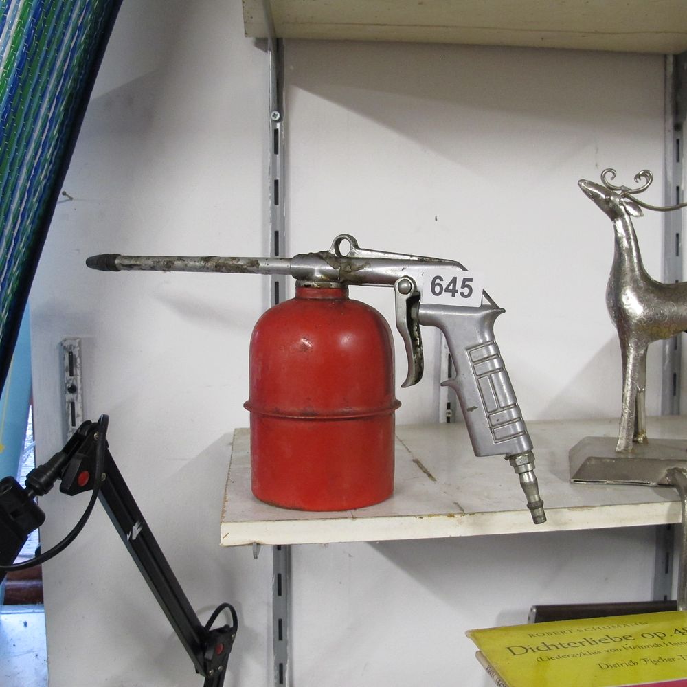 Lot 645: Industrial Pneumatic Siphon Air Spray Gun with Red...