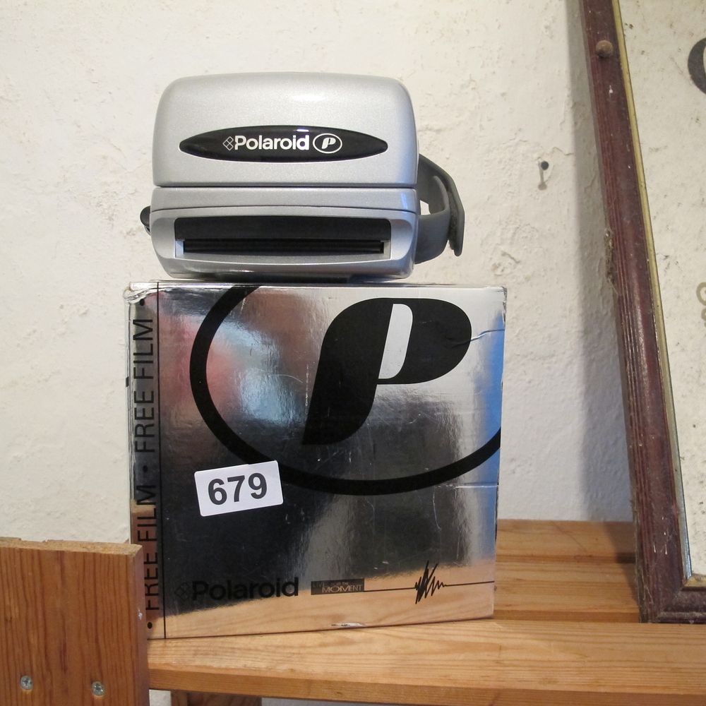 Lot 679: Polaroid 600 P Silver Instant Film Camera with...