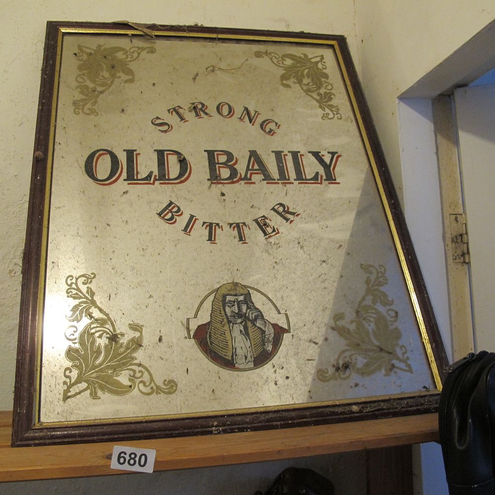 Lot 680: A Vintage Mansfield Brewery 'Old Baily Strong Bitter'...