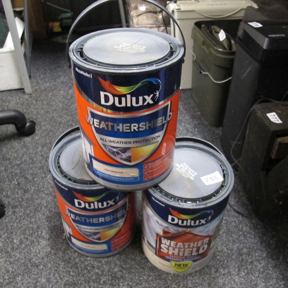 Lot 748: Three Cans of Dulux Weathershield Masonry Paint