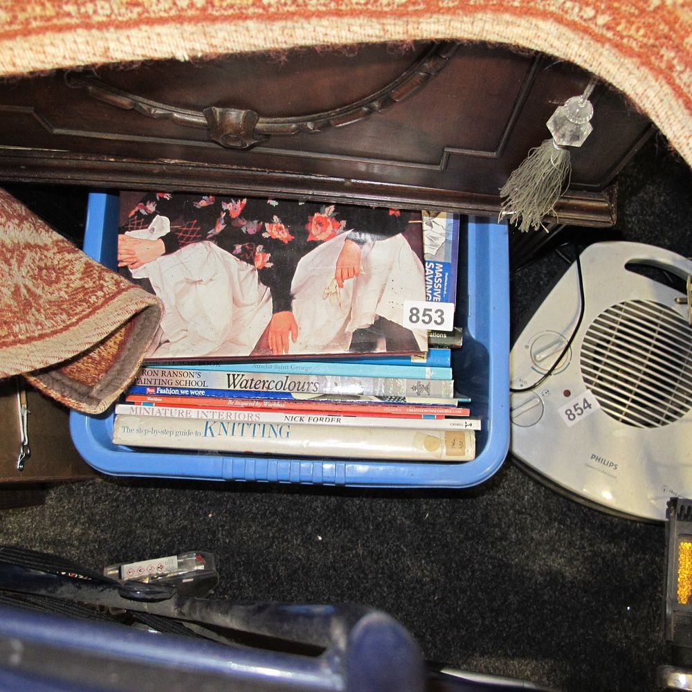 Lot 853: A Mixed Lot of Household Items: A Collection...