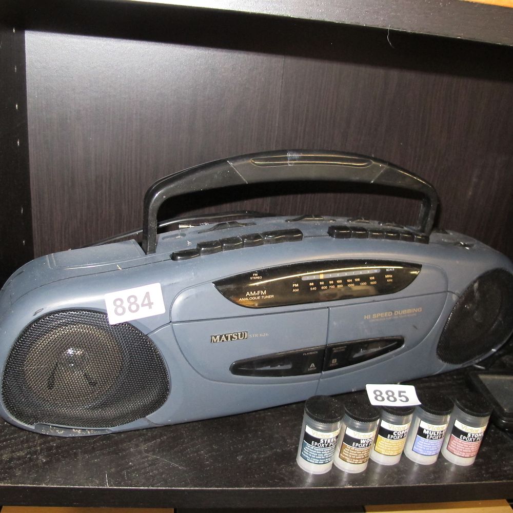 Lot 884: Matsui STR 626 Vintage AM/FM Stereo Double Cassette...