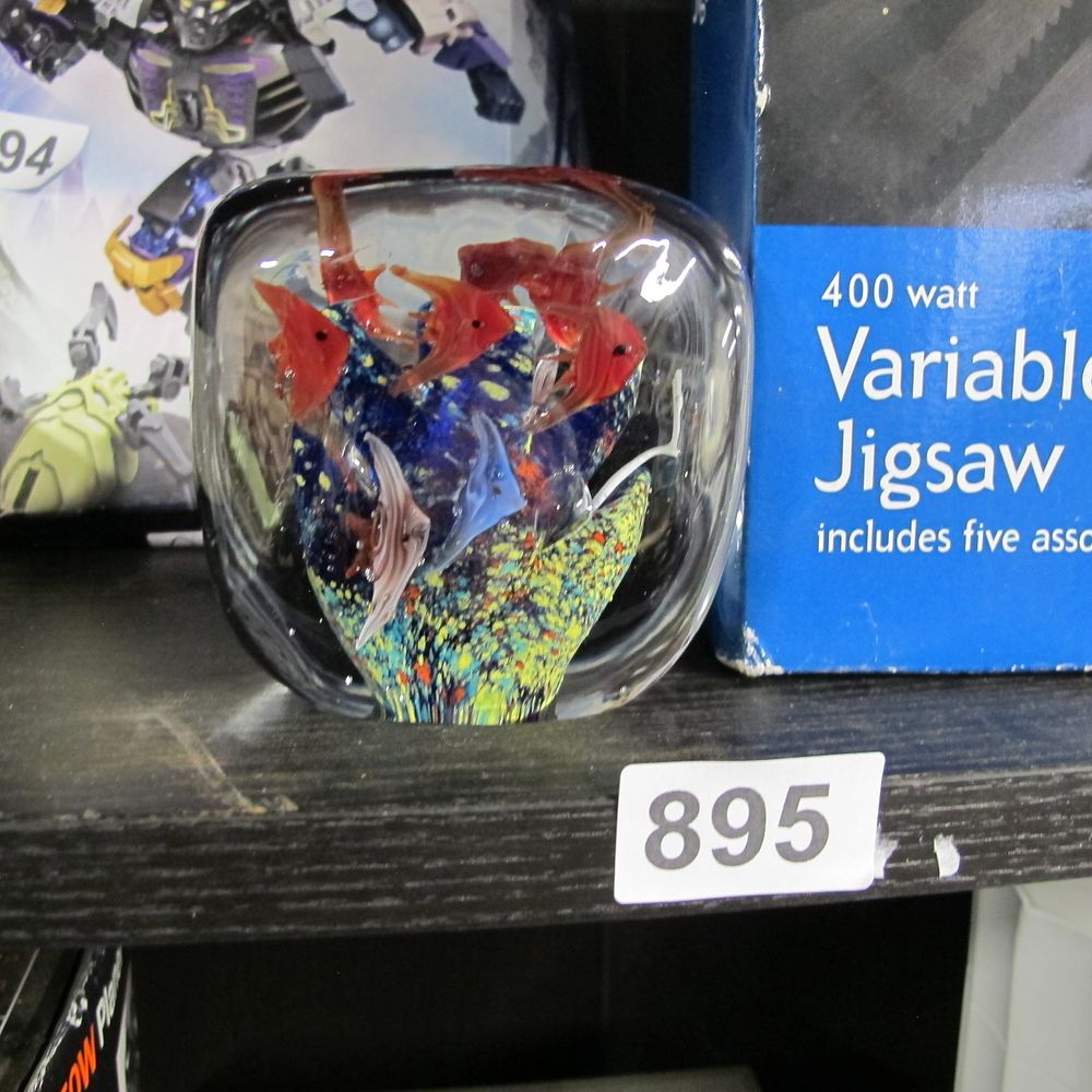 Lot 895: A Mur Murano Glass Aquarium Sculpture Paperweight
