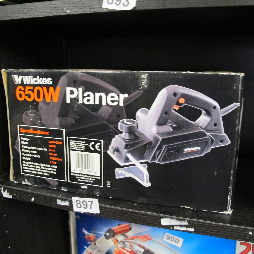 Lot 897: Wickes 650W Electric Planer, New in Box
