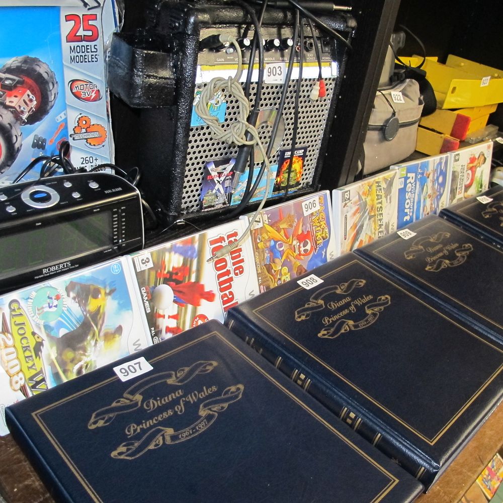 Lot 906: various Video Games