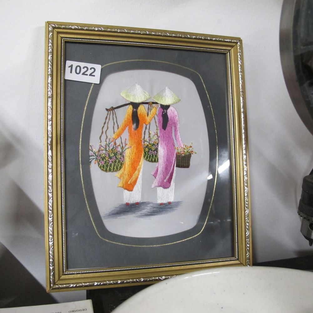 Lot 1022: A Vietnamese Handmade Silk Embroidery, 'Tranh Thêu Tay',...