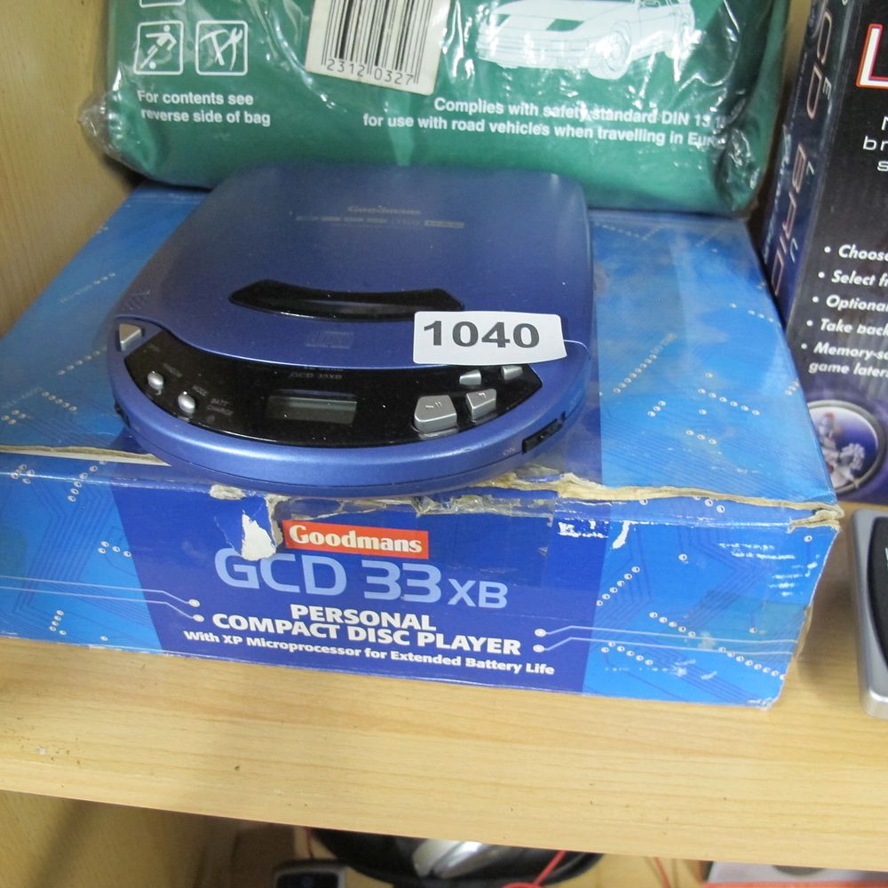 Lot 1040: Goodmans GCD 33XB Personal Compact Disc Player with...