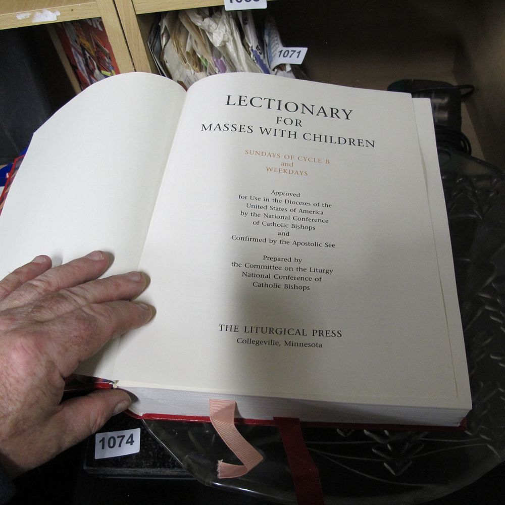 Lot 1064: Lectionary for Masses with Children, Sundays of Cycle...