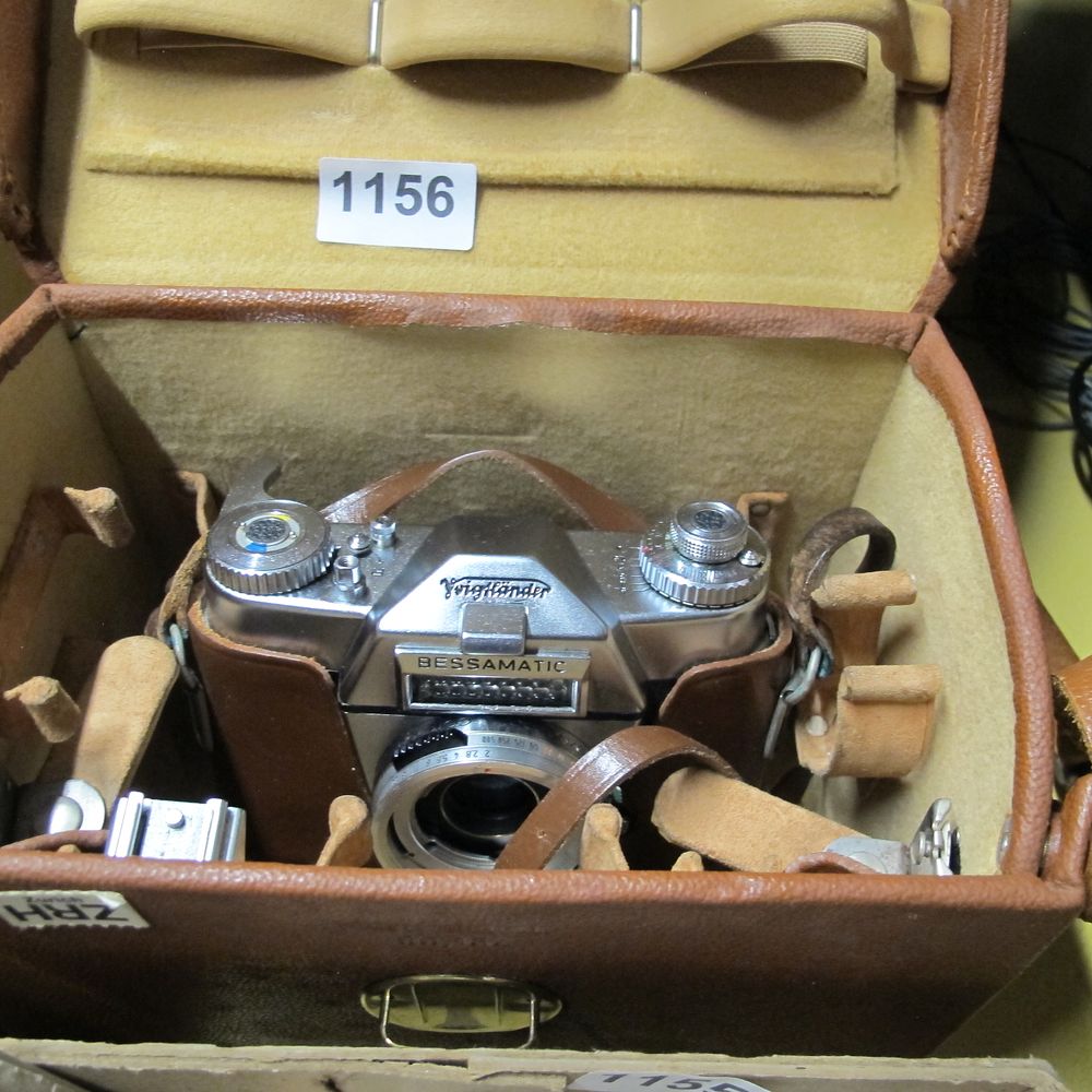 Lot 1156: Voigtländer Bessamatic 35mm Film SLR Camera with Color-Skopar...