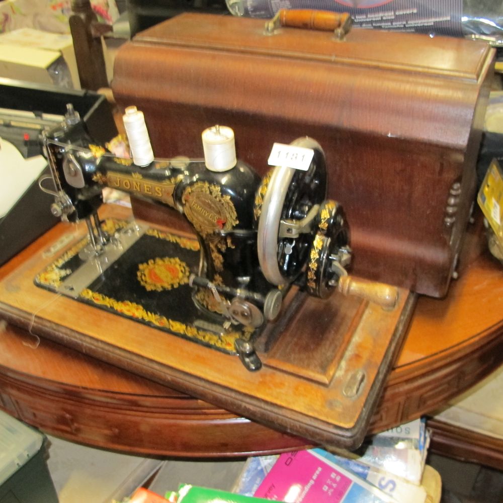Lot 1181: Vintage Jones Family C.S. Hand Crank Sewing Machine