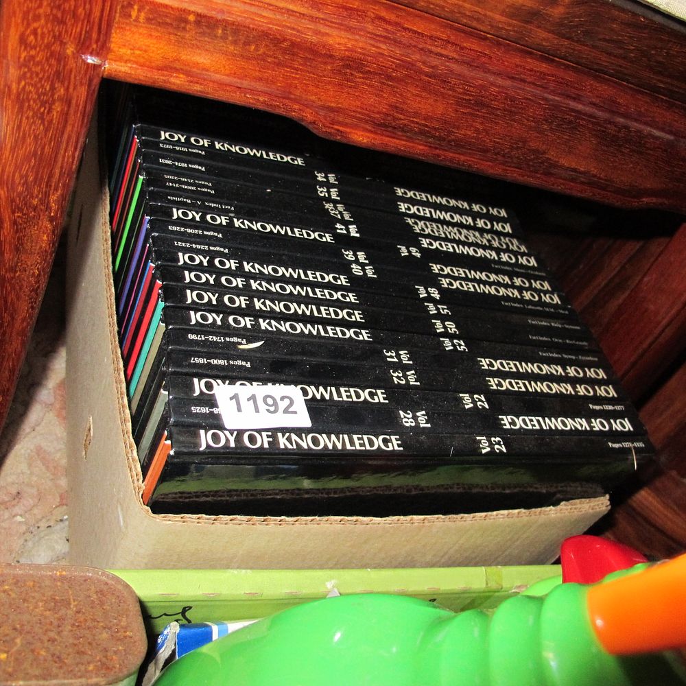Lot 1192: A Collection of 'Joy of Knowledge' Multi-Volume Encyclopedias