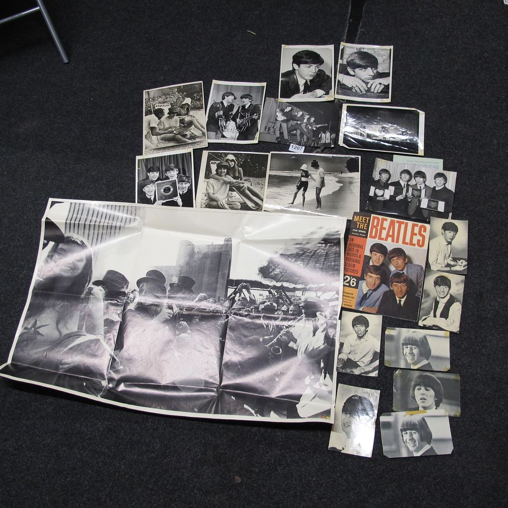 Lot 1207: A large collection of beatles memorabilia
