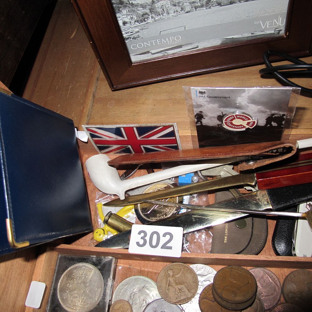 Lot 302: A Lot of UK Coins, Commemorative Items, and...