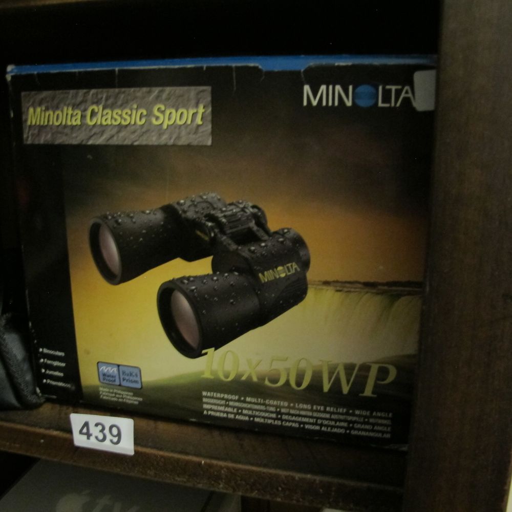 Lot 439: Minolta Classic Sport 10x50WP Waterproof Binoculars in Original...