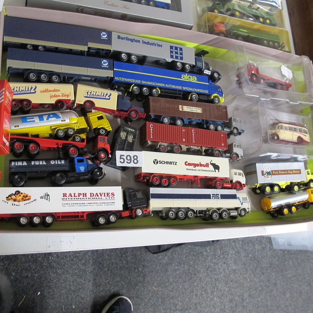 Lot 598: Herpa, Wiking, and Albedo, Large Collection of HO...