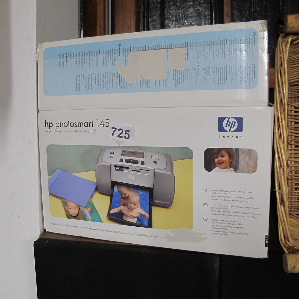Lot 725: HP Photosmart 145, N/A Processor, Compact Inkjet Photo...