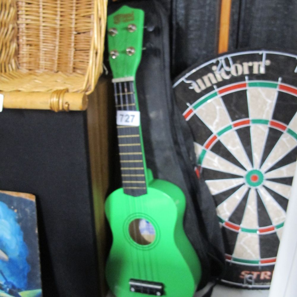 Lot 727: Stagg US-GR Soprano Ukulele