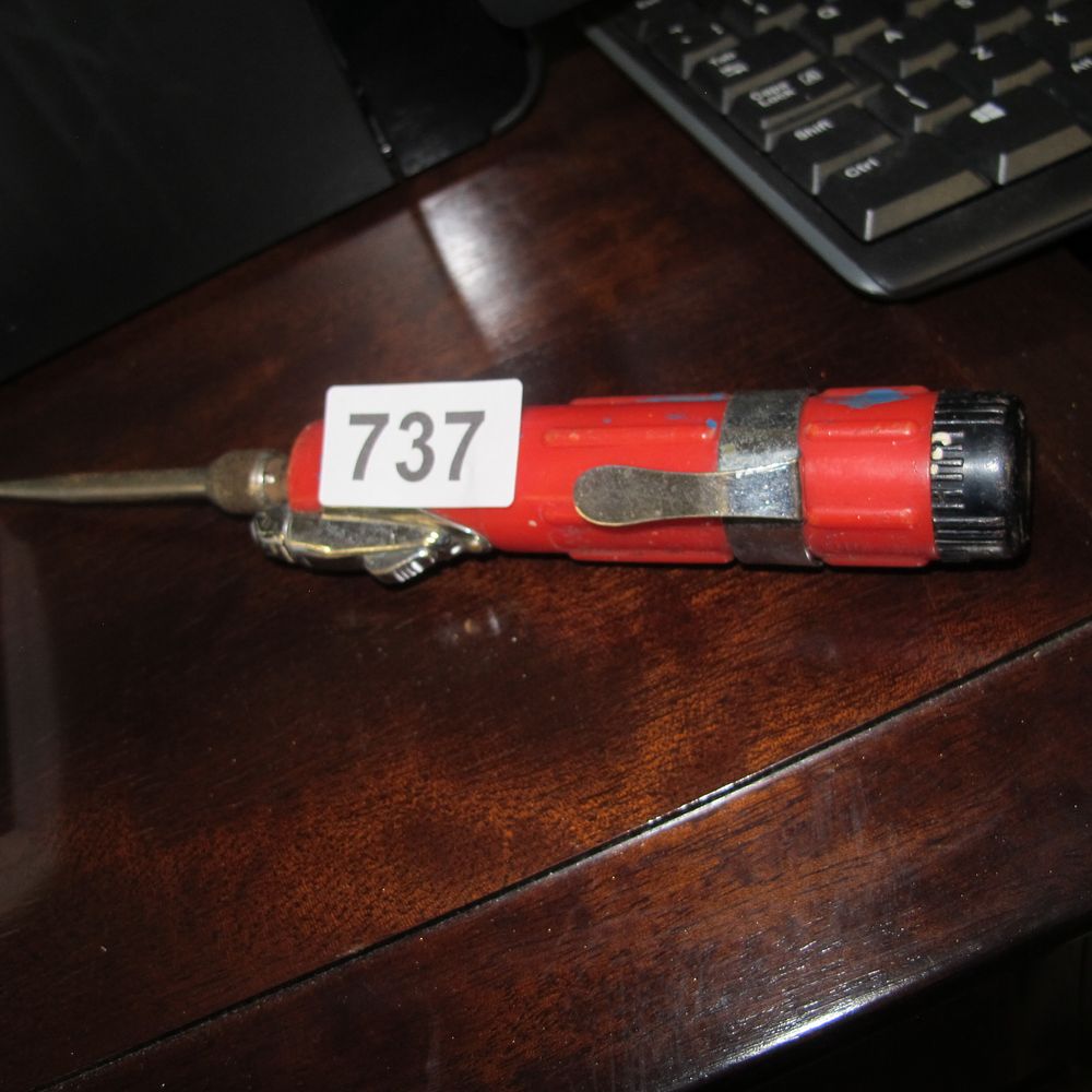 Lot 737: Vintage screwdriver 1960's
