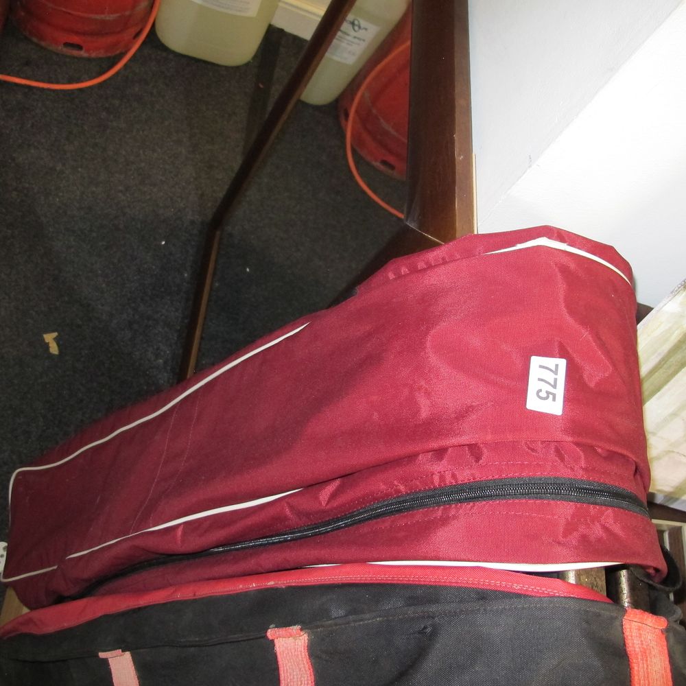 Lot 775: Fishing rod carrier bag