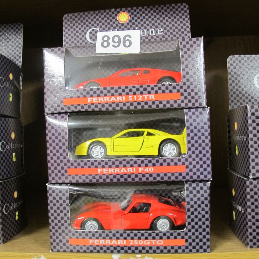Lot 896: Shell, Ferrari Collezione Die-Cast Model Cars, Metal and...