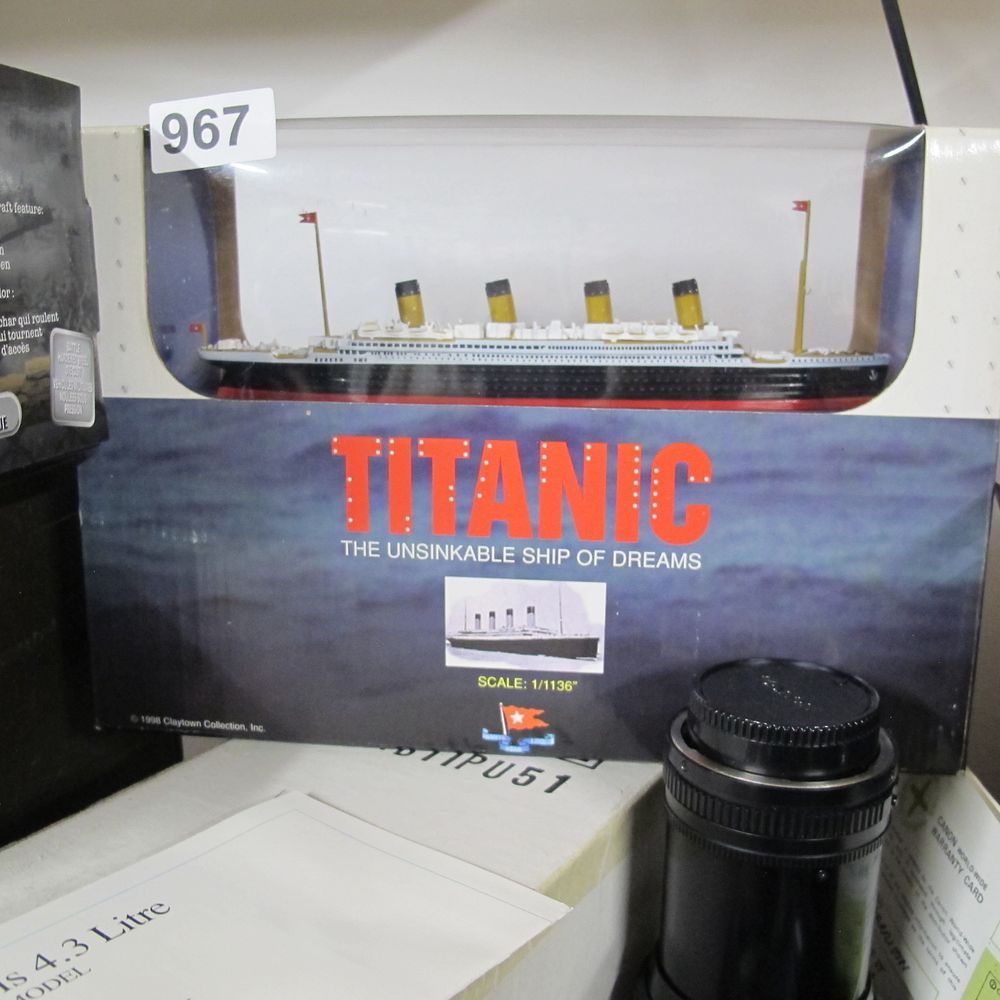 Lot 967: Claytown Collection Inc., RMS Titanic Diecast Model Ship,...
