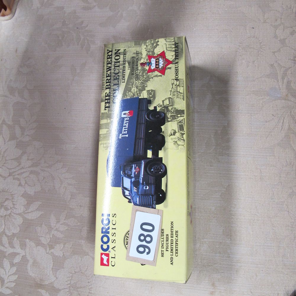 Lot 980: Corgi Classics 19702 Bedford S Canvas Back Set...