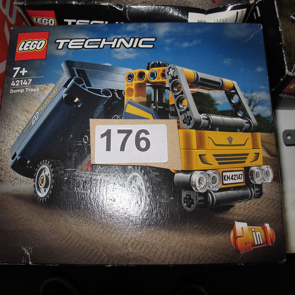 Lot 176: LEGO Technic Dump Truck 2-in-1 Building Set 42147