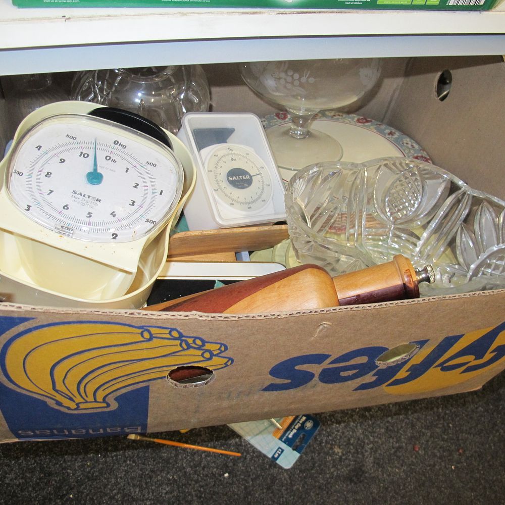 Lot 289: An Assortment of Kitchen and Household Items Including...