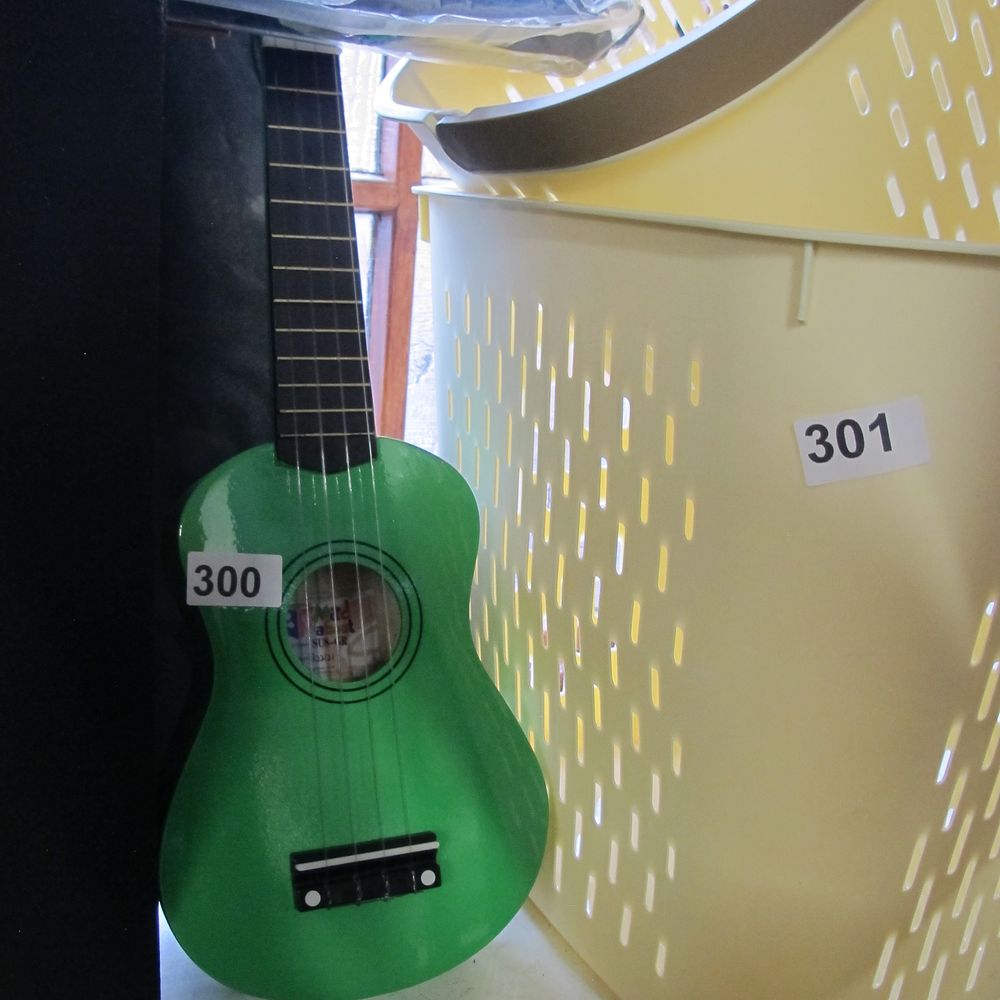Lot 300: Two Items: A Mahalo Rainbow Series Soprano Ukulele...