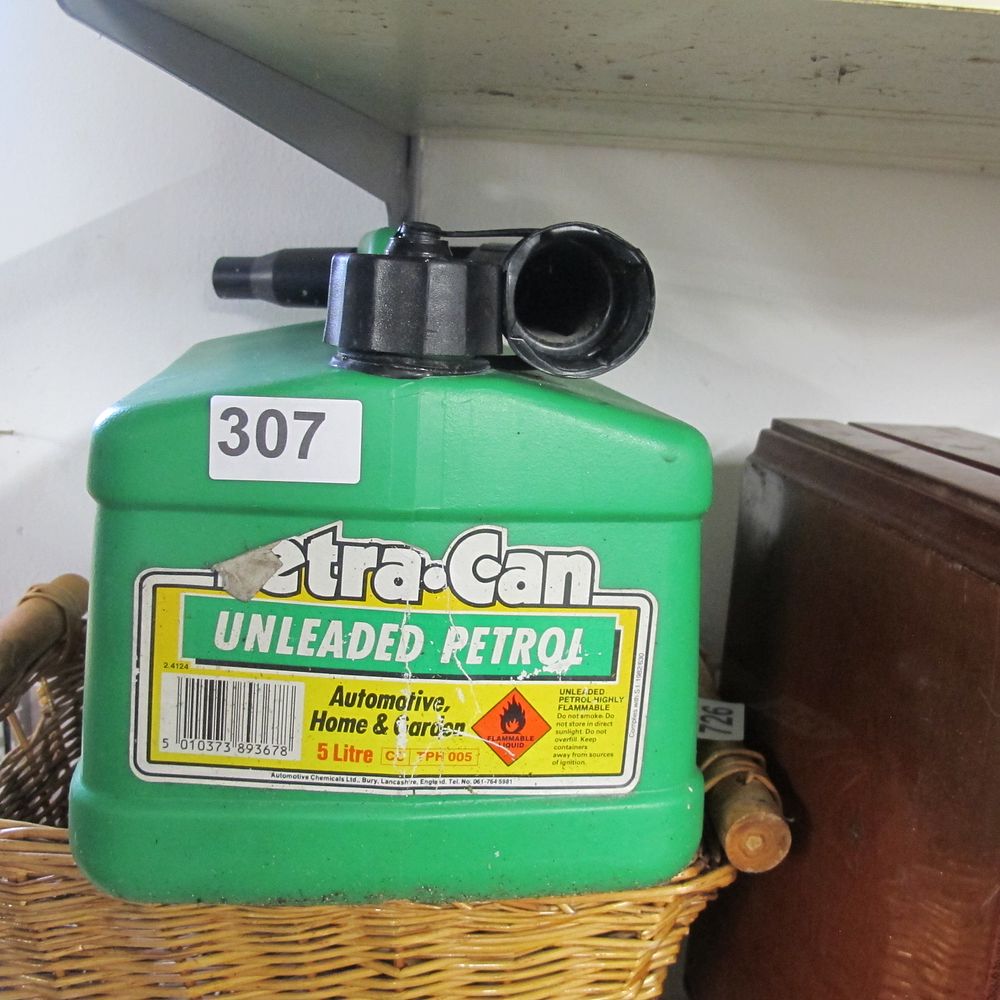 Lot 307: CarPlan Tetra-Can 5-Liter Unleaded Petrol Fuel Can