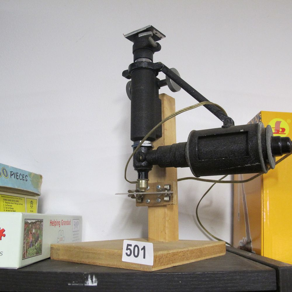 Lot 501: A Vintage Industrial Optical Apparatus 