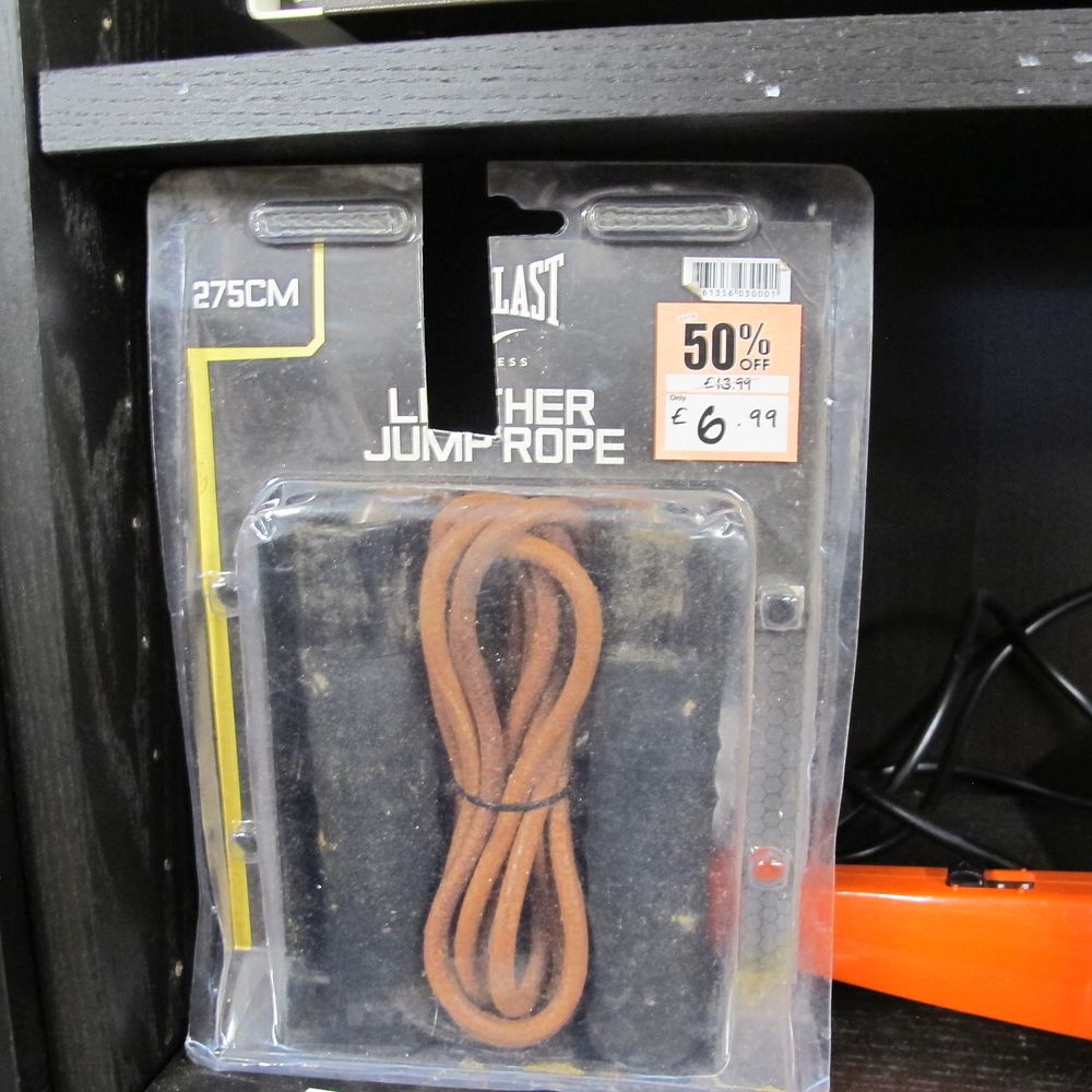Lot 506: Everlast Leather Jump Rope