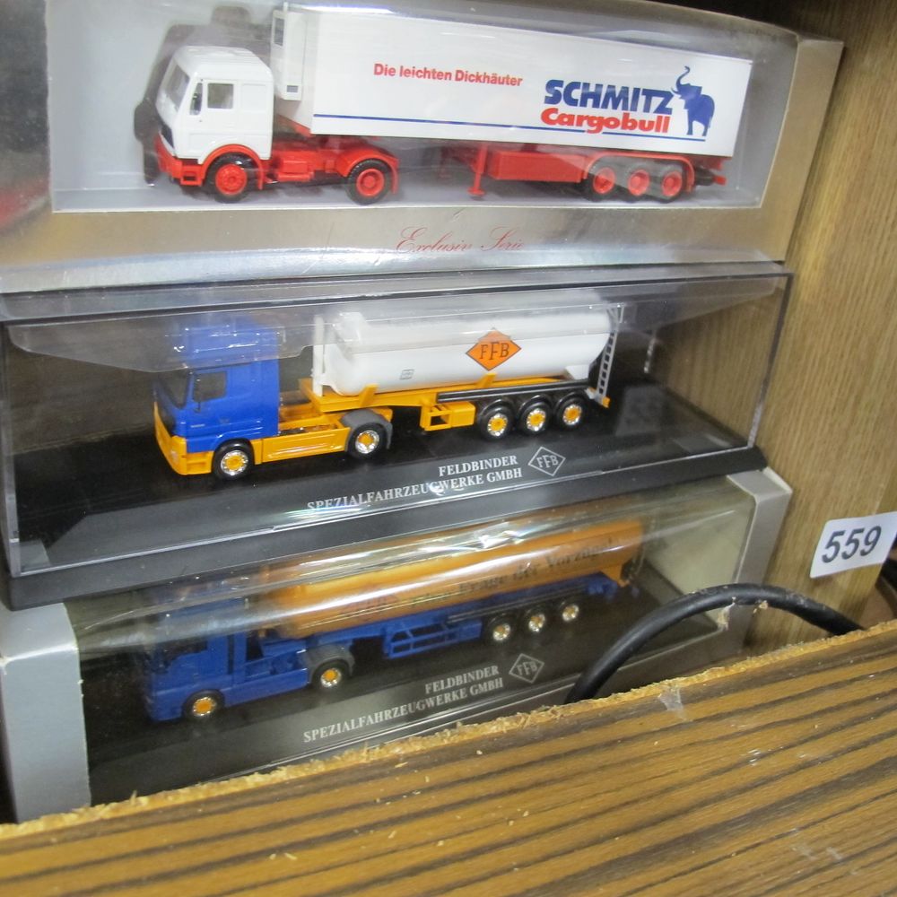Lot 558: A FFB Feldbinder 1:87 Scale Die-Cast Model Tanker