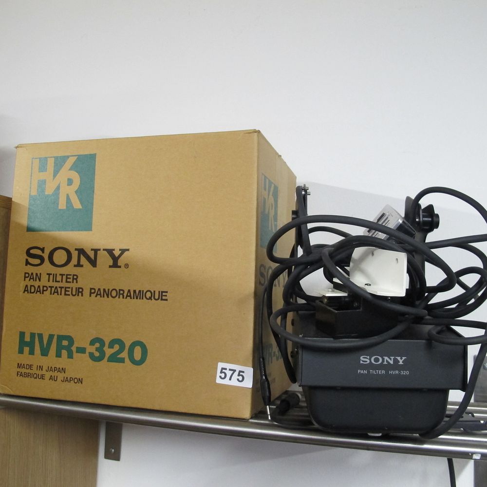 Lot 575: Sony HVR-320 Pan Tilter